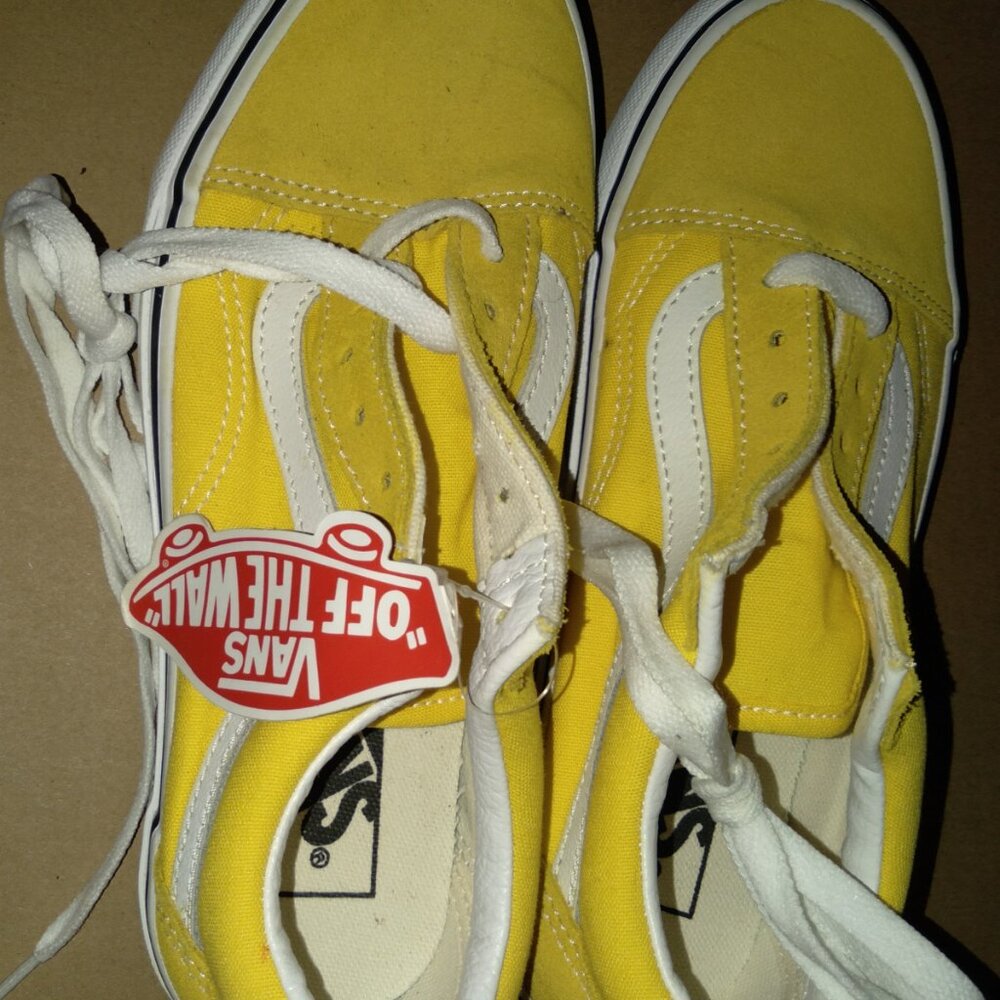 Mens Van's size 4 - Picture 8 of 9
